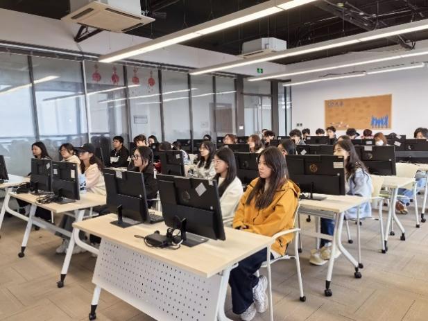 走進前沿，啟航未來 計算機工程學院新生赴中軟國際與同濟人工智能研究院開展專業認知實習